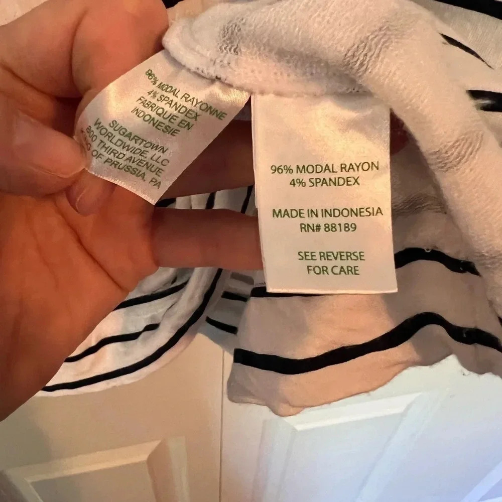 Lilly Pulitzer Hilary cowl neck dress. Size small. - Picture 4 of 8